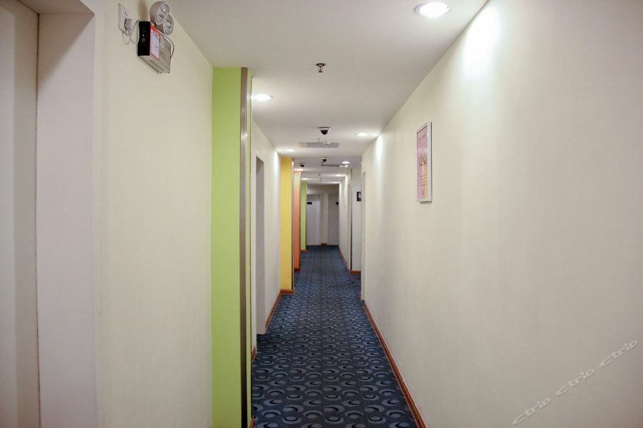 7Days Inn Guangzhou Jiaokou Subway Station 2Nd Exterior photo